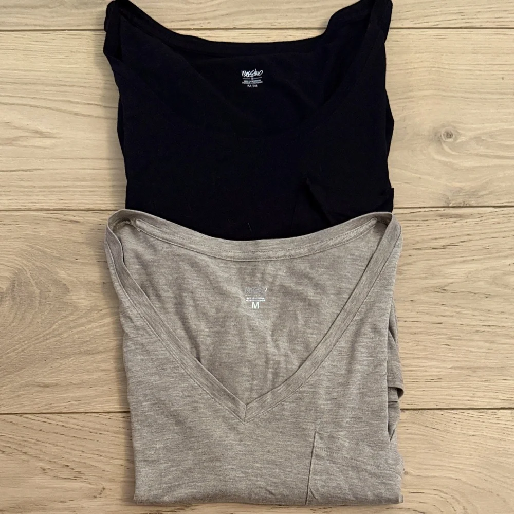 Basic Target Mossimo pocket tees - Picture 1 of 7